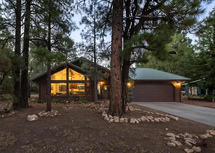 Pines & Hot Tub Country Club * Flagstaff