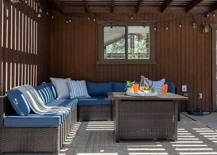 Holiday home Pines & Hot Tub Country Club