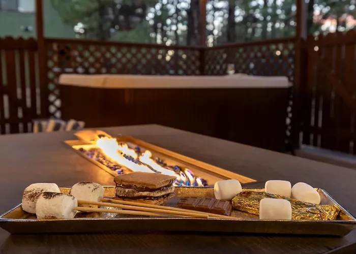 Holiday home Pines & Hot Tub Country Club Flagstaff